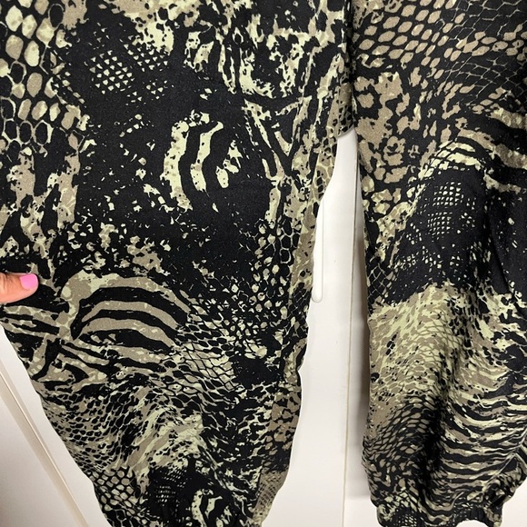 Faded Glory Black and Tan jogger Pants - Picture 3 of 7